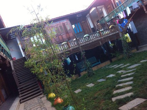 丽江背包十年青年旅舍主图