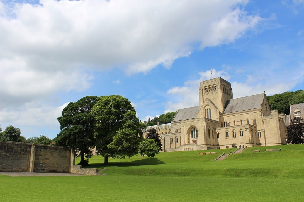 Ampleforth Abbey景点图片