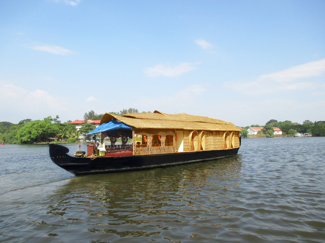 Southern Backwaters Houseboats Cruises Kollam