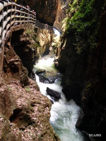 叠虹桥-宜良县必去景点