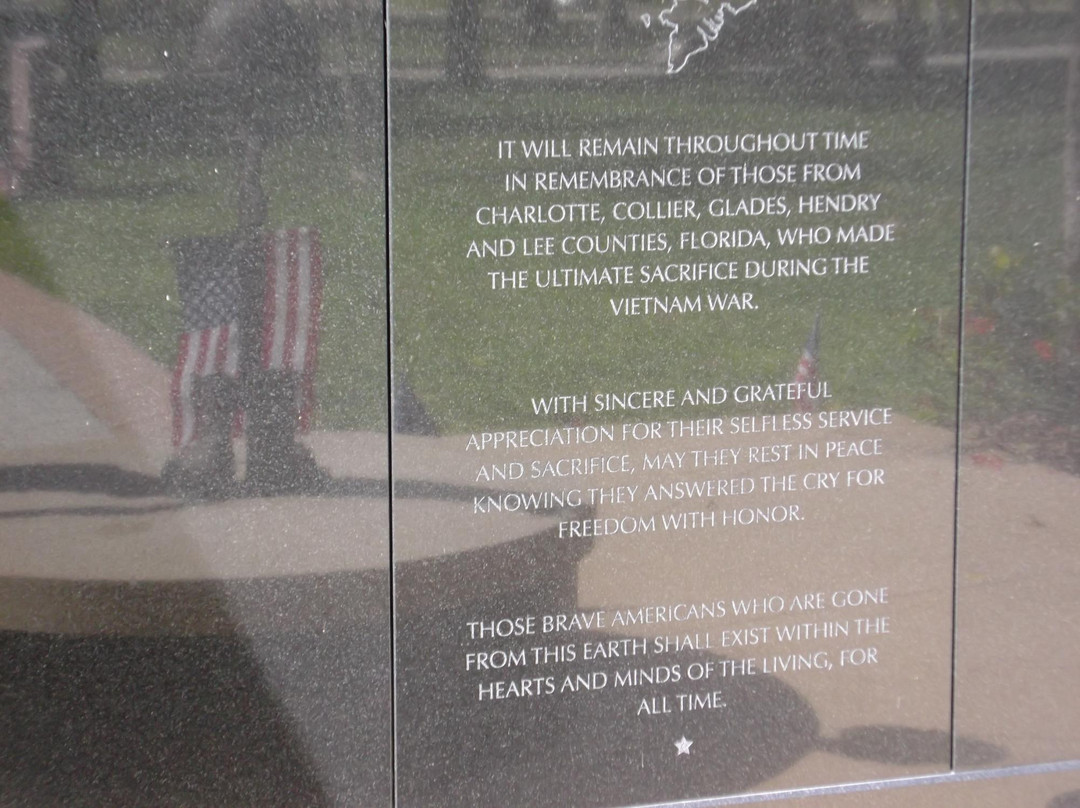 Vietnam War Memorial-迈尔斯堡必去景点