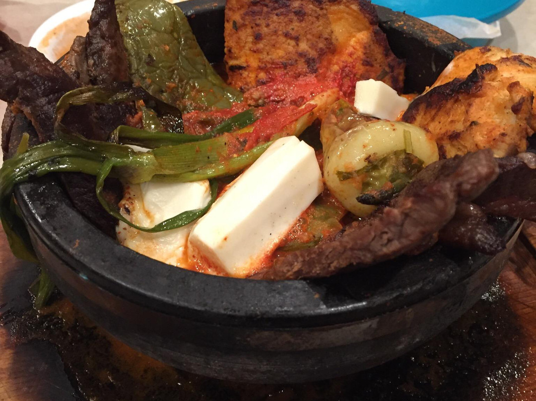 艾尔蒙地餐馆和美食-Birrieria La Barca Jalisco Restaurant