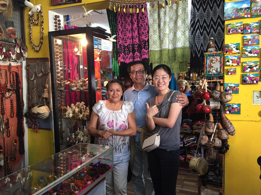 Galapagos Artesanias-昆卡必去景点