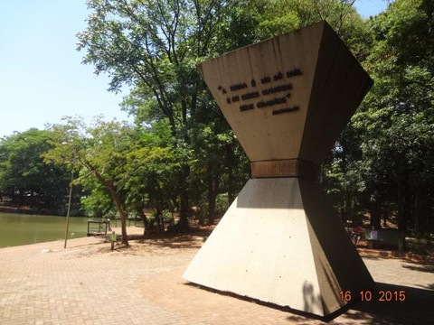 Peace Monument-戈亚尼亚必去景点