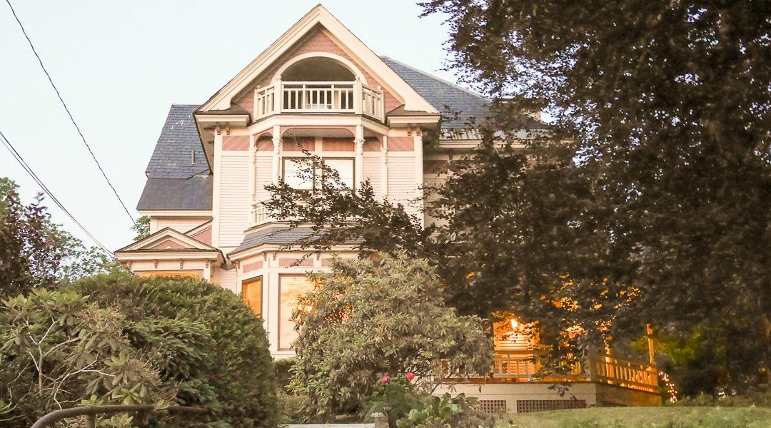 伯灵顿酒店住宿-254 South Union Street Guest House