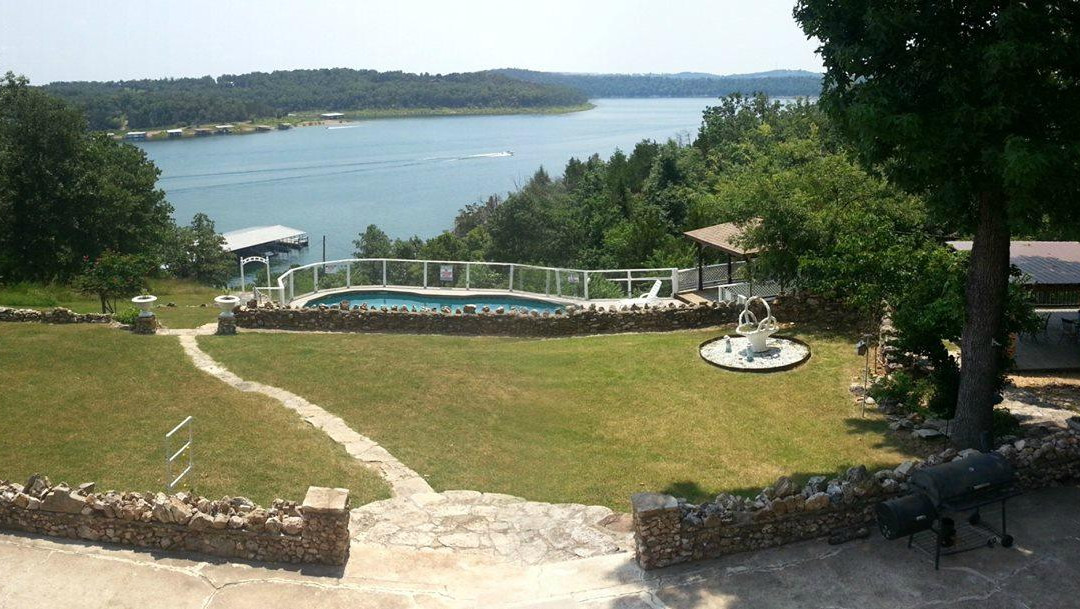 Cobblestone on Norfork Lake