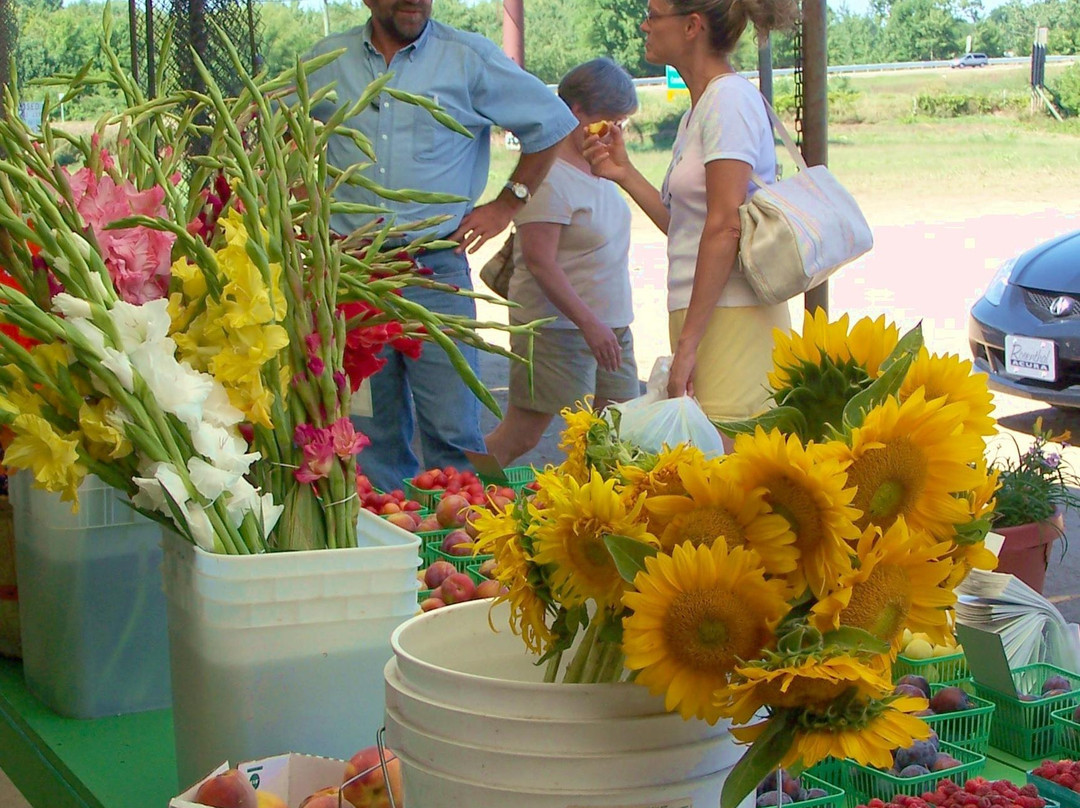 Fruit Acres Farm Market and U-Pick-Coloma必去景点
