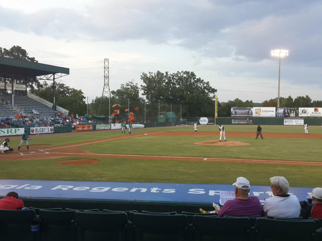 Lake Olmsted Stadium-奥古斯塔必去景点