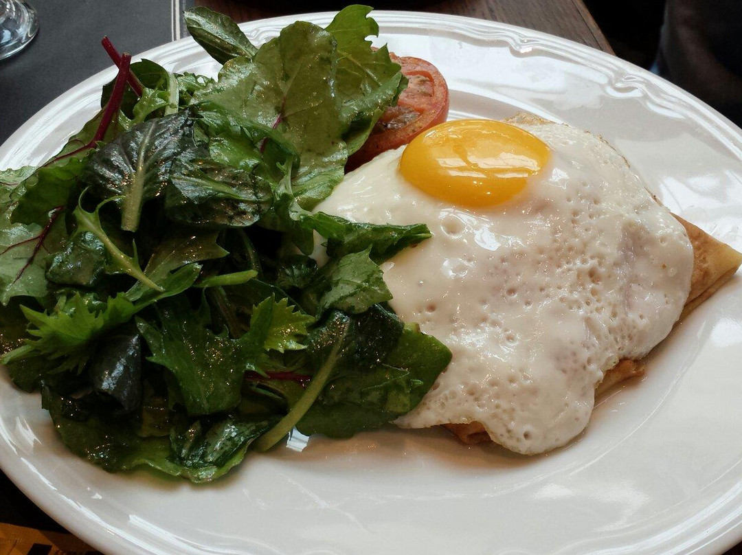 Paul - Pacific Place