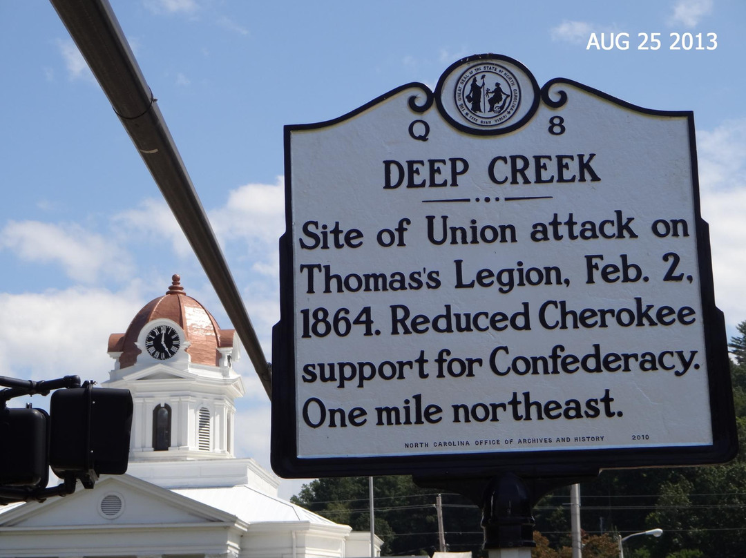 Smoky Mountain Deep Creek Gators Tubes景点图片