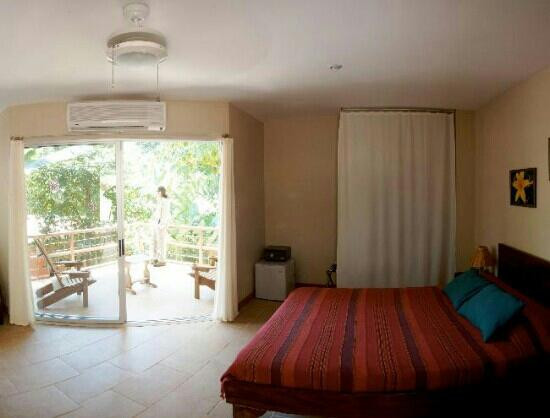 Mar y Selva Ecolodge
