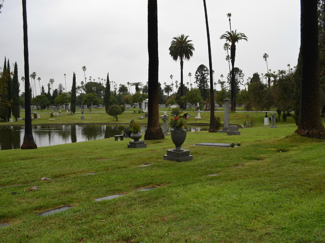 好莱坞永恒公墓-洛杉矶必去景点