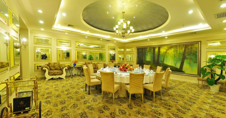 国豪大酒店主图