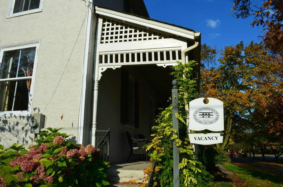 The Old Bank House主图