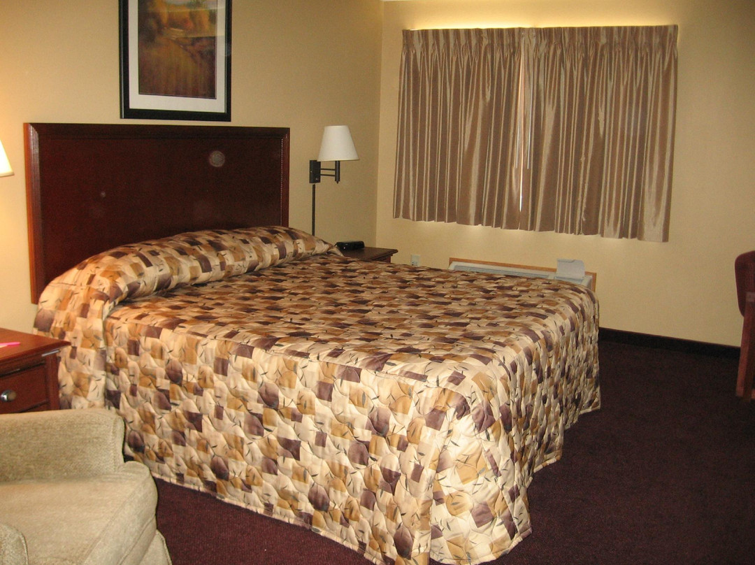 Pocahontas Inn & Suites主图