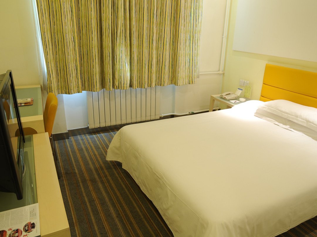 银座佳驿酒店(济南经十路和谐广场齐鲁儿童医院店)主图