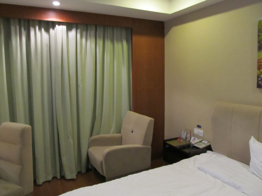 宁波汉庭城隍庙兴宁桥店主图