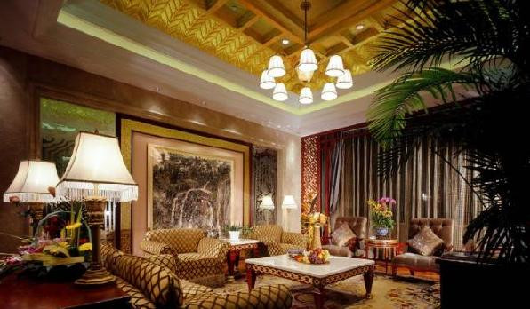 华圣大酒店主图