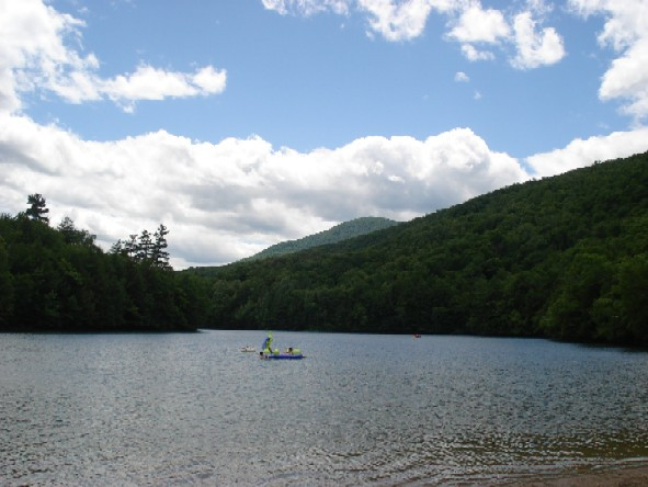 Emerald Lake State Park-Dorset必去景点