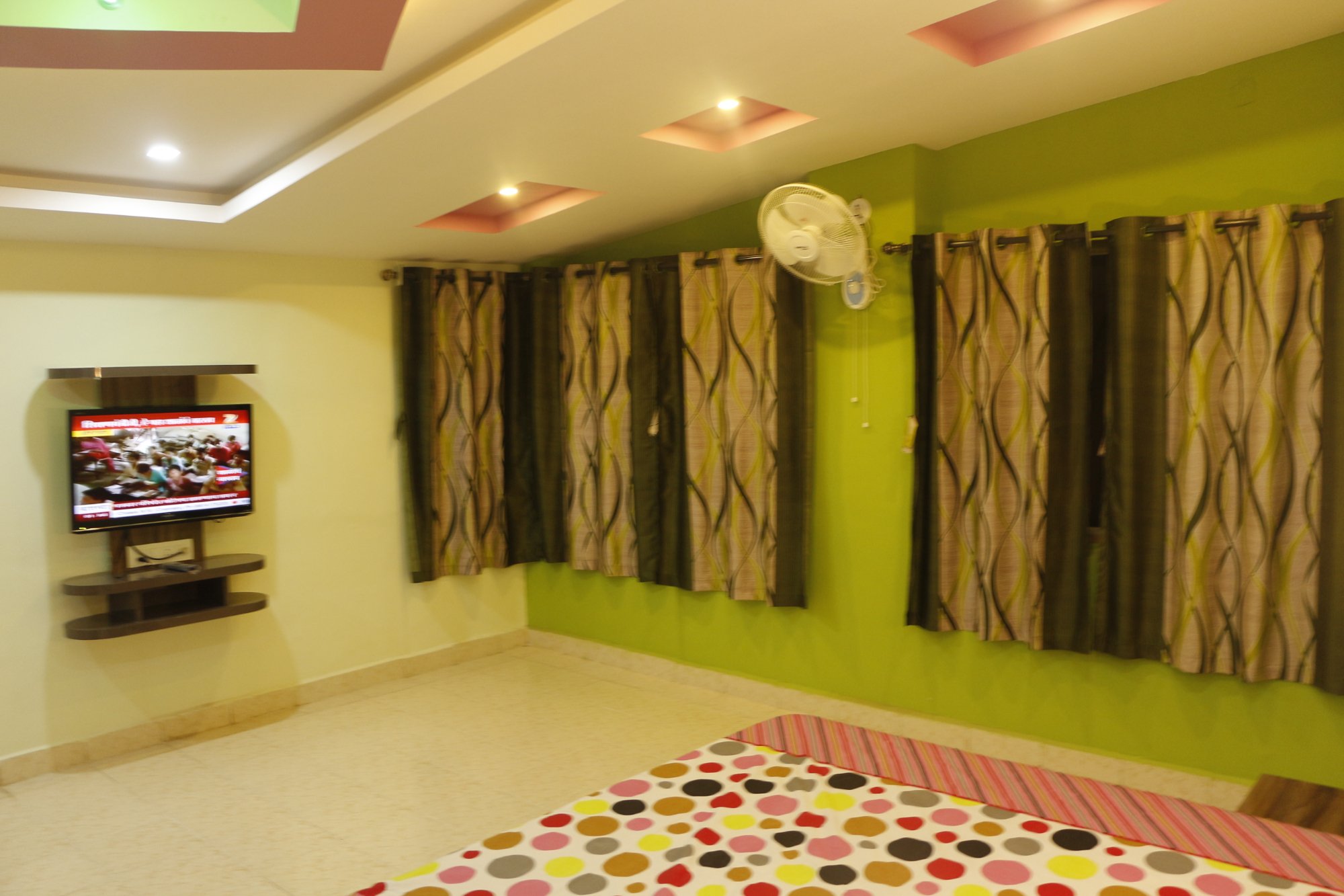 Hotel Radha Krishna-官方