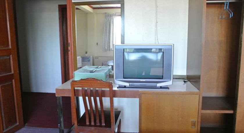 Angthong Hotel