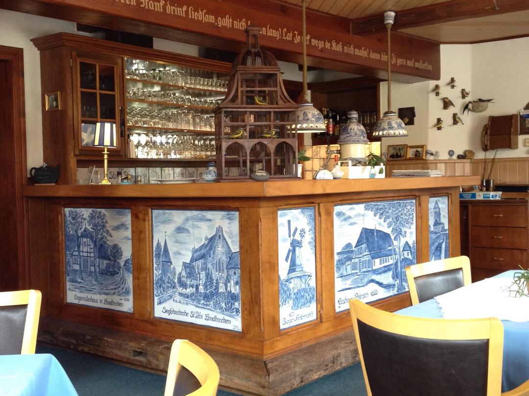 Neujellingsdorf餐馆和美食-Restaurant Petersen