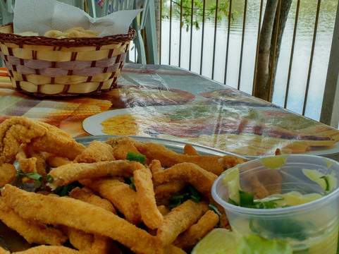 Itapira餐馆和美食-Pesqueiro Cercado Grande