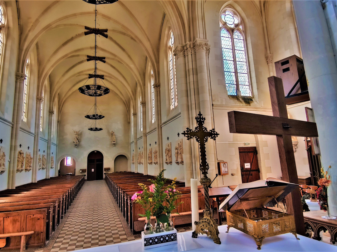 Eglise Saint Hilaire景点图片