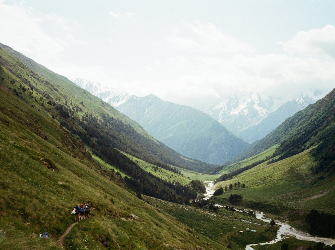 Elbrus Climbing景点图片