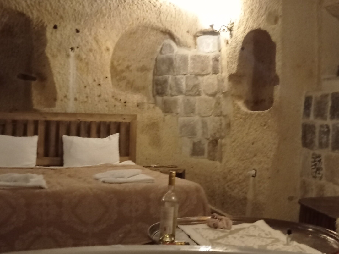 Pietra Cave Suites