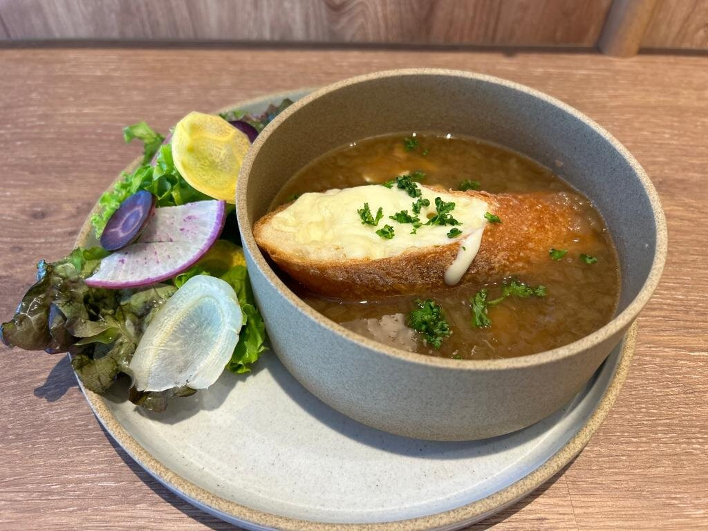 Gift Tokyo Cafe & Bar