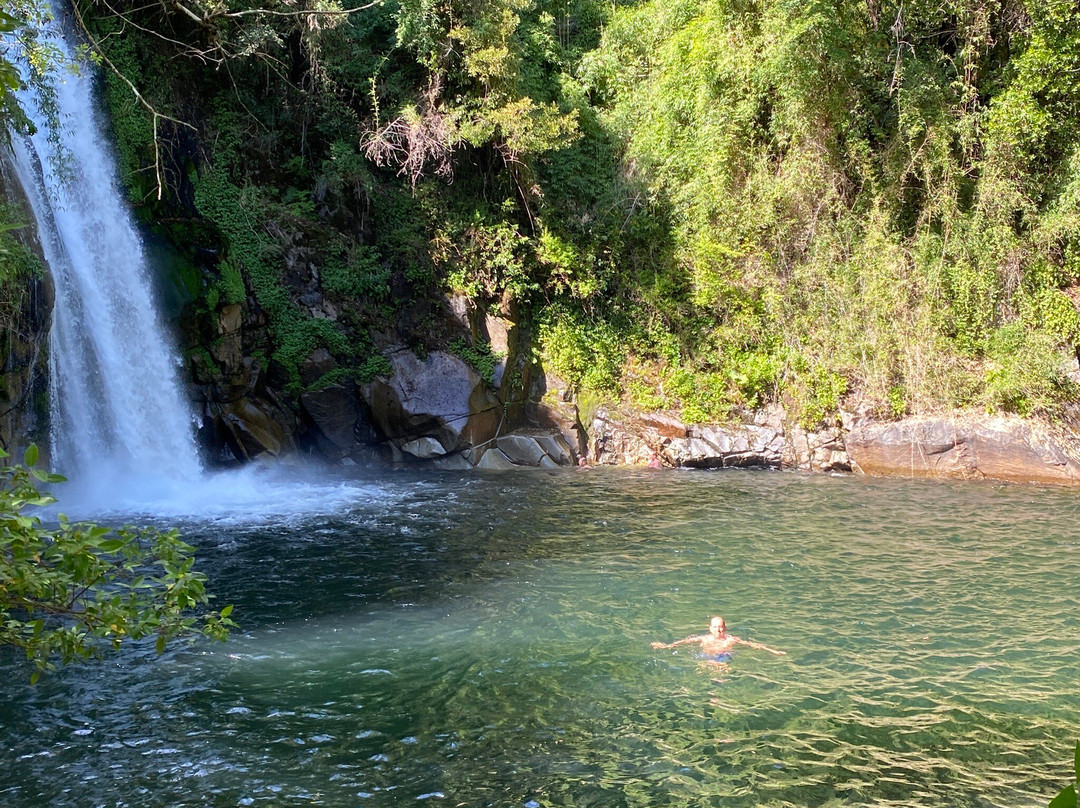 Tres Saltos-普孔必去景点