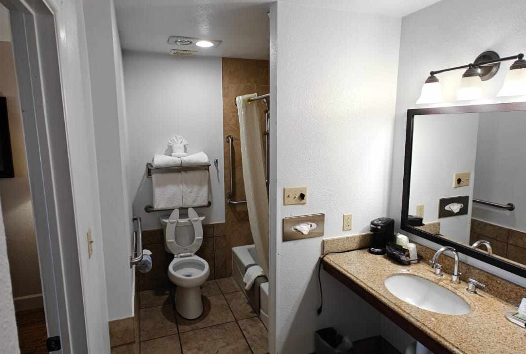 Best Western Discovery Inn主图