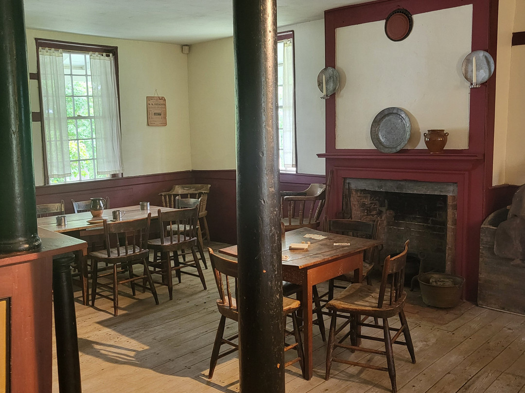 Chimney Point State Historic Site景点图片