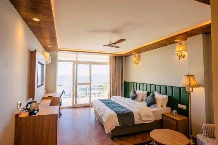 Kasauli Courtyard主图