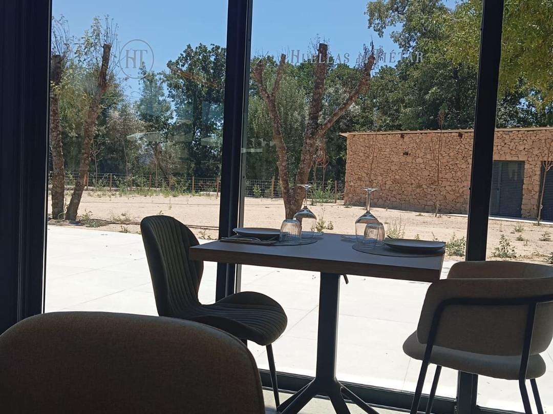 Restaurante y Bodega Huellas del Tiétar-Lanzahita必去景点