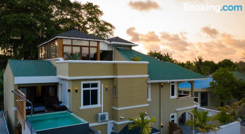 Fuvahmulah Central Hotel