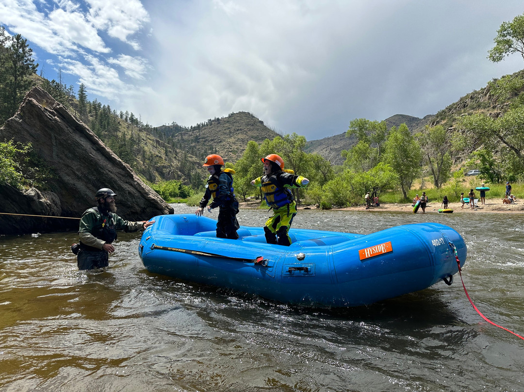 Rocky Mountain Adventures-科林斯堡必去景点