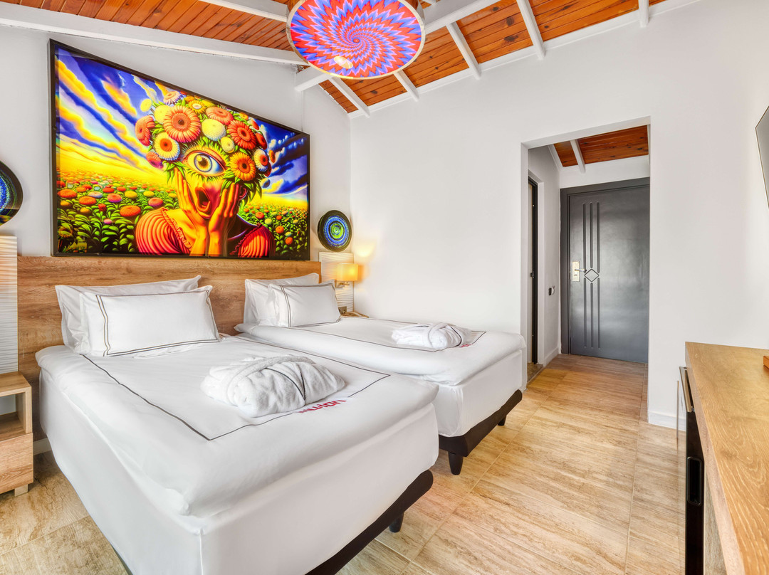 İllusion Beach Club Hotel主图