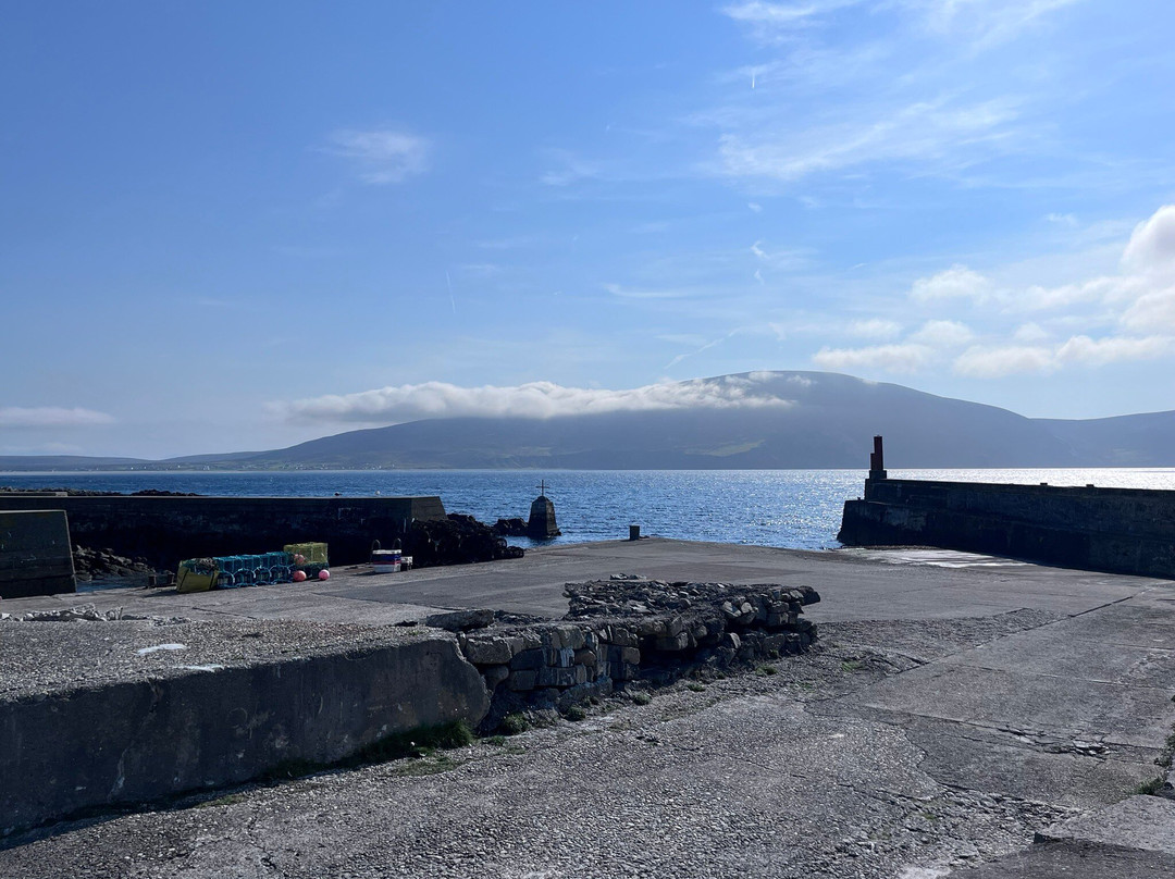 阿基尔岛悬崖酒店主图