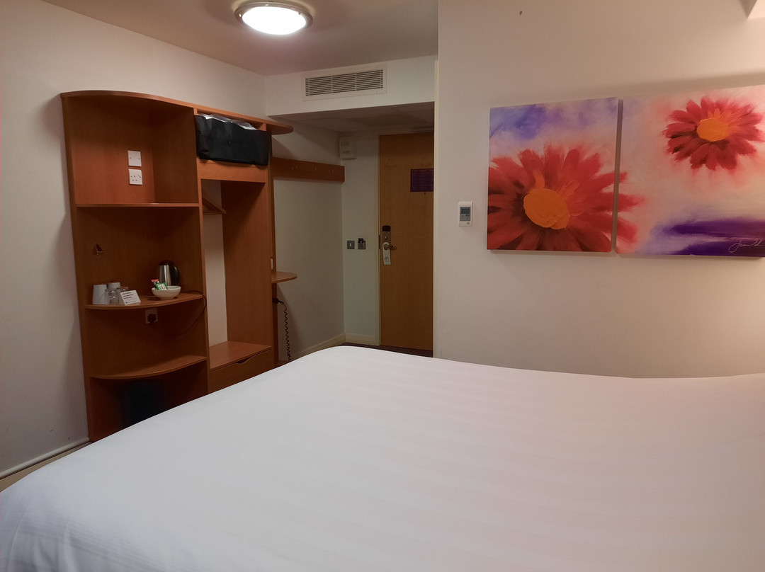 Premier Inn Manchester Bury hotel主图