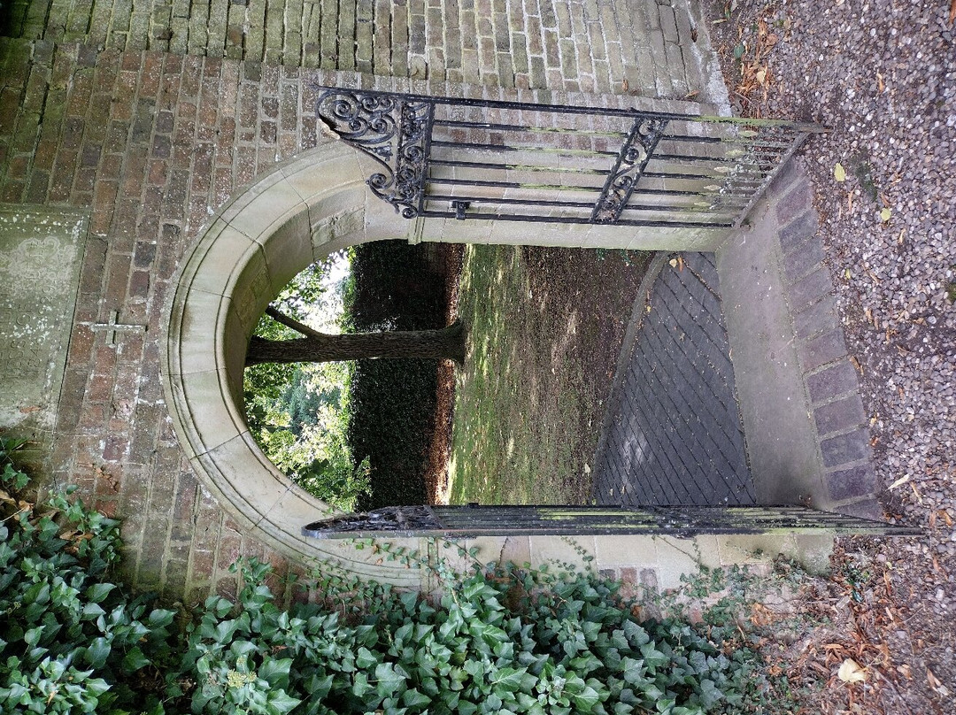 Earl of Dudley's Memory Garden景点图片
