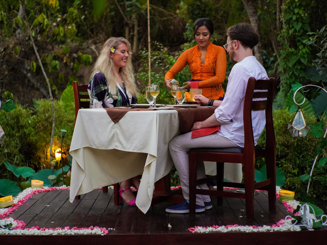 富丽华独家水疗别墅酒店主图