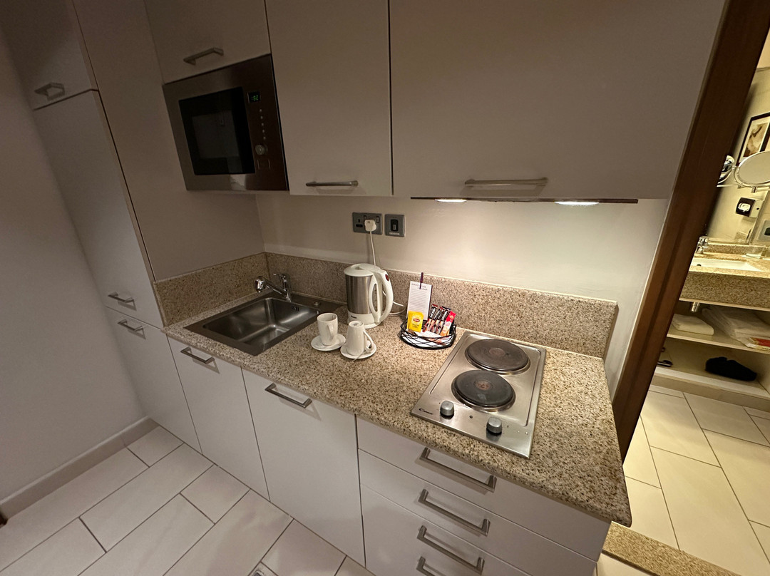 Residence Inn by Marriott Kuwait City主图