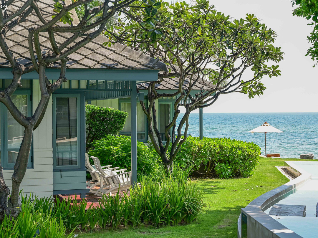 华欣德瓦萨穆度假酒店主图