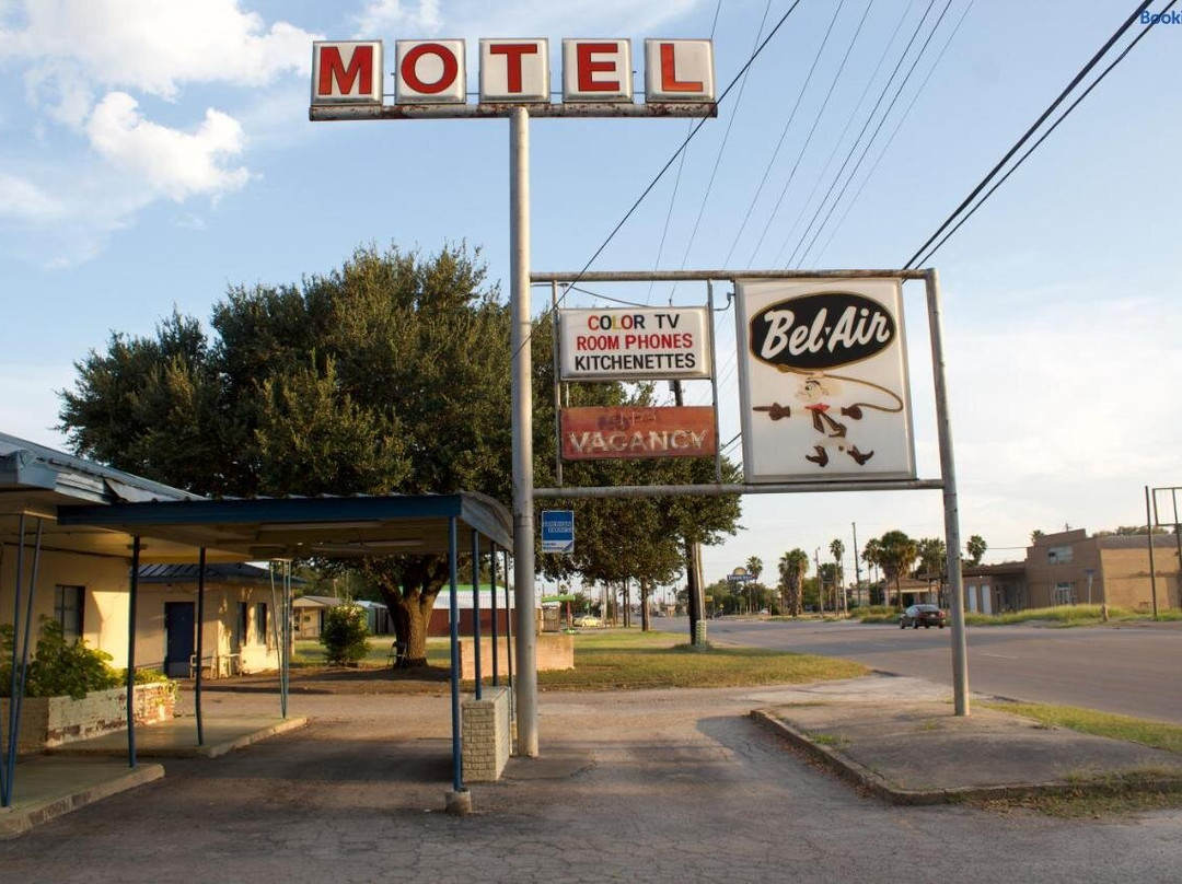 Bel Air Motel