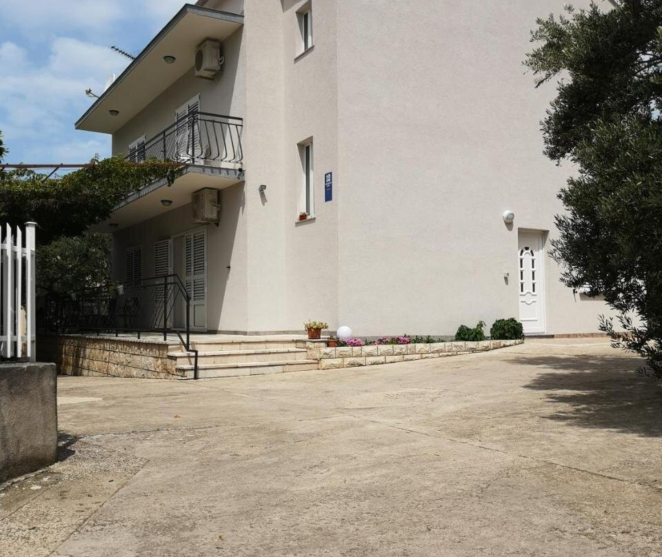 Apartments Govic