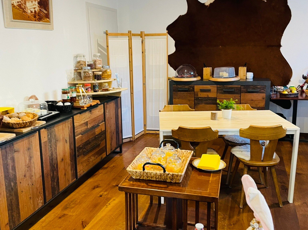 Hotel La Belle Croix主图