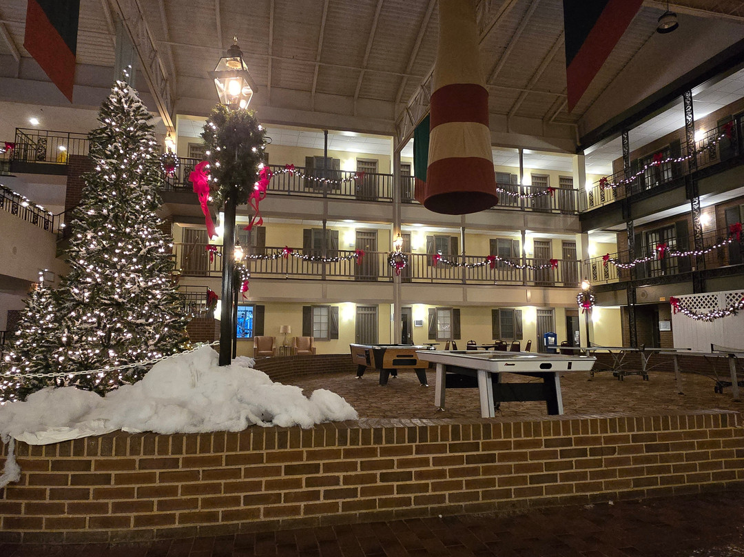 Ramada by Wyndham Paintsville Hotel & Conference Center主图