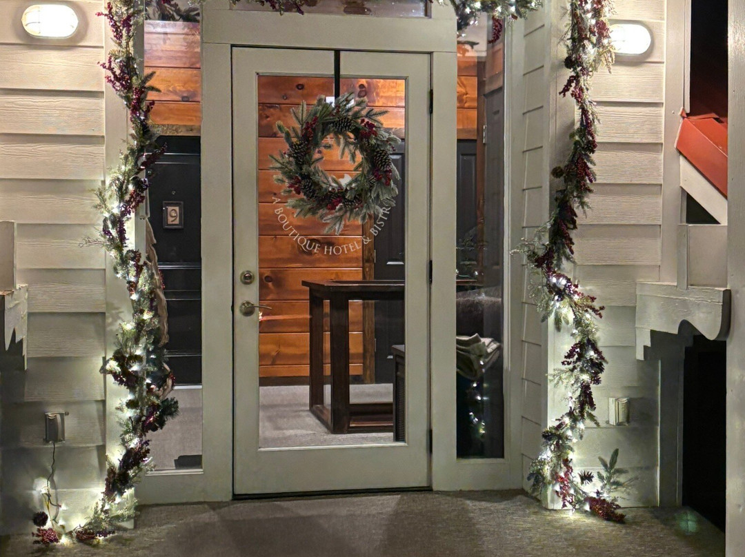 The Everett Hotel主图